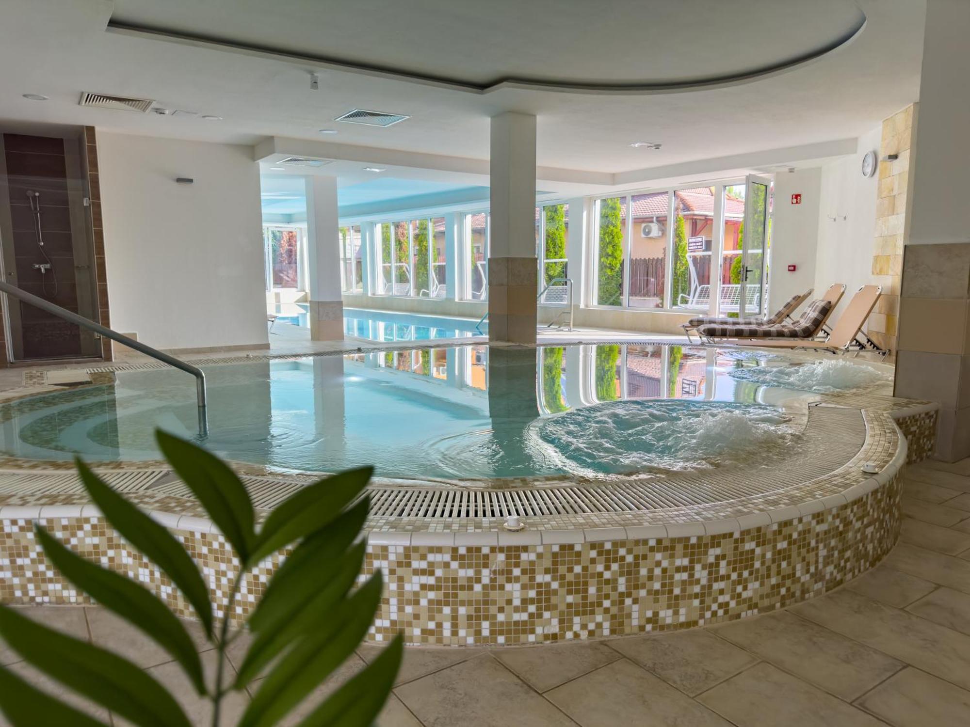 Hotel Aurora 미슈콜츠 외부 사진