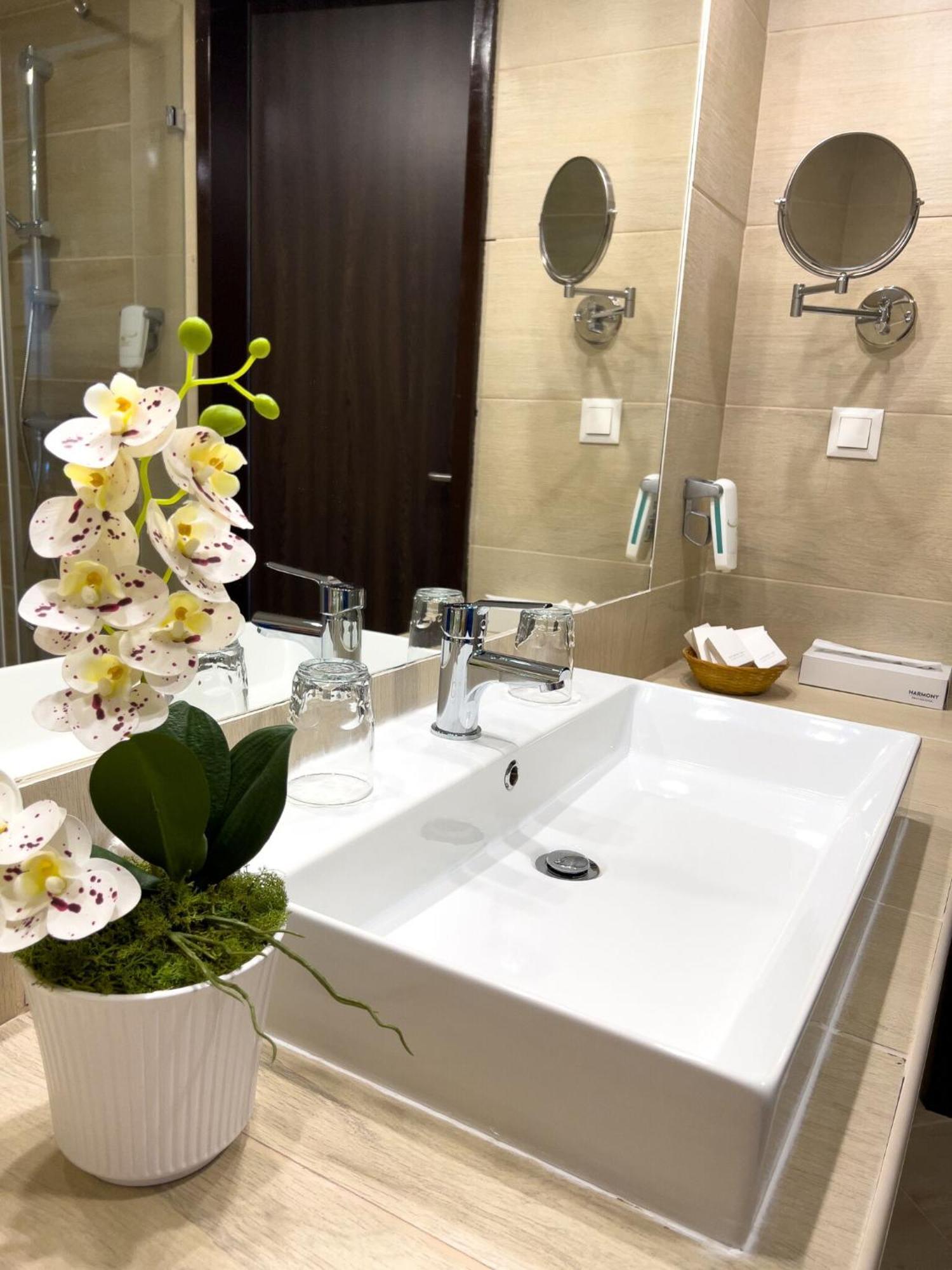 Hotel Aurora 미슈콜츠 외부 사진