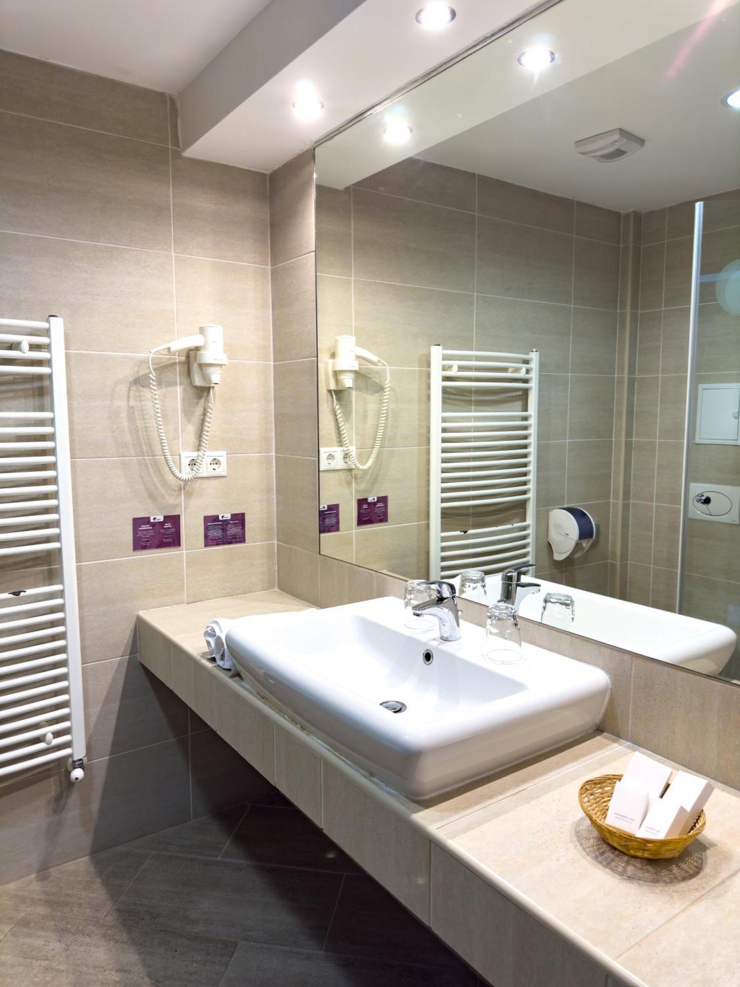 Hotel Aurora 미슈콜츠 외부 사진