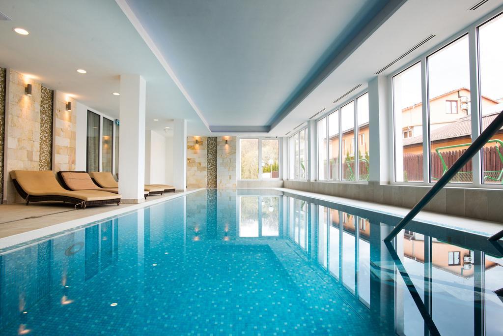 Hotel Aurora 미슈콜츠 외부 사진