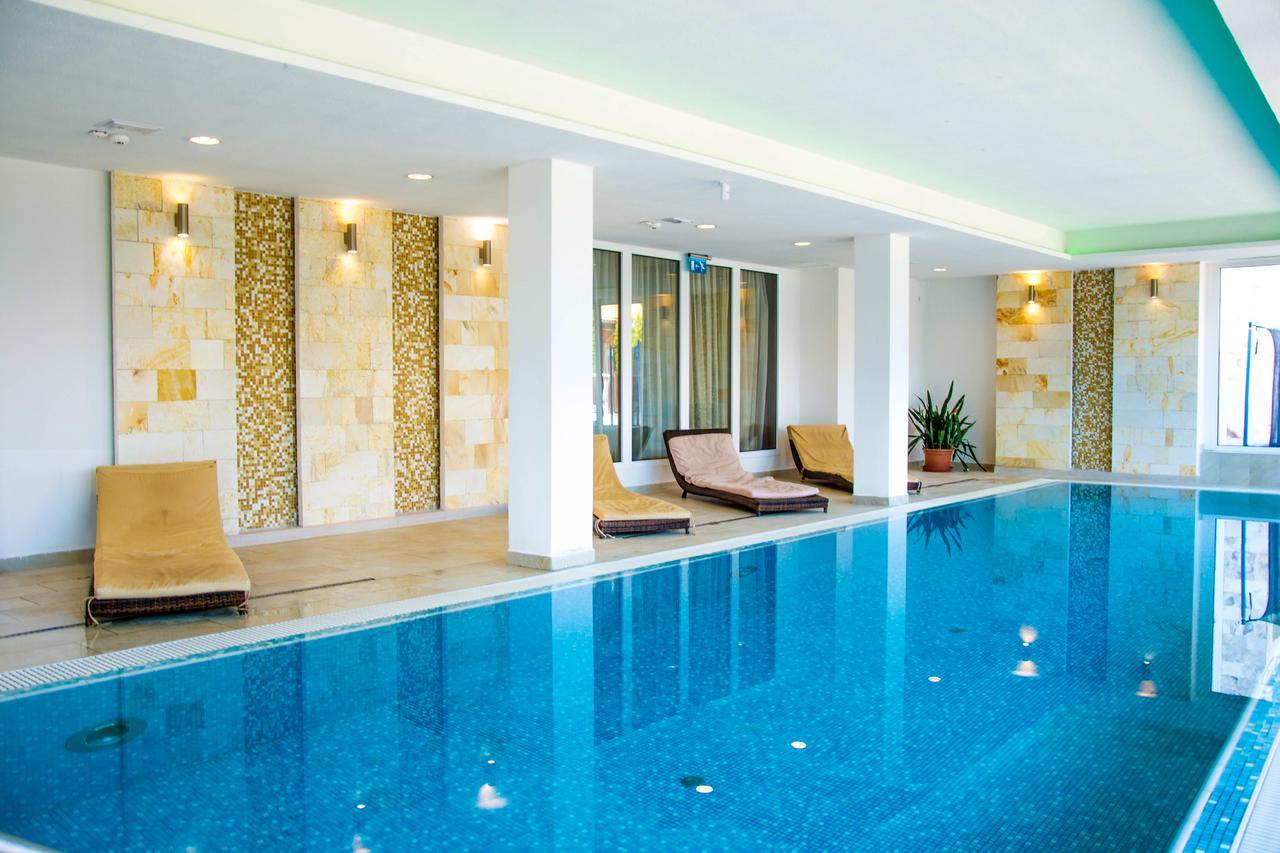 Hotel Aurora 미슈콜츠 외부 사진